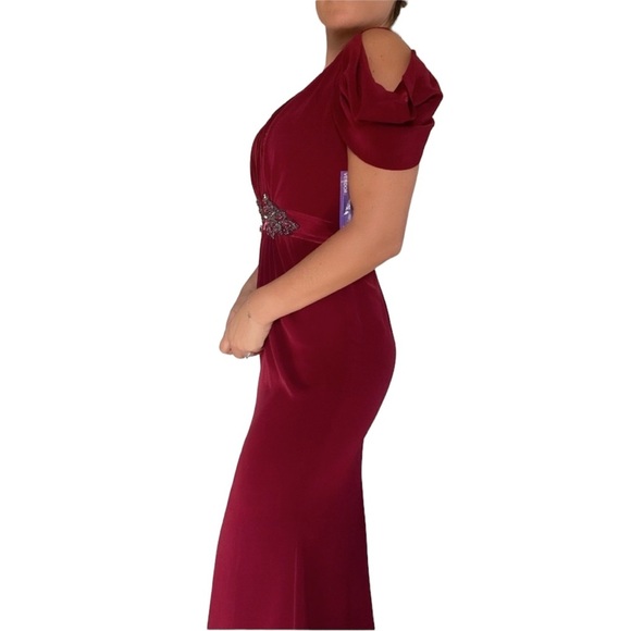 Jovani Burgundy Gown - Picture 3 of 6